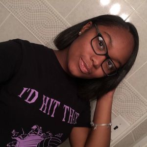 Meet your Posher, Maya